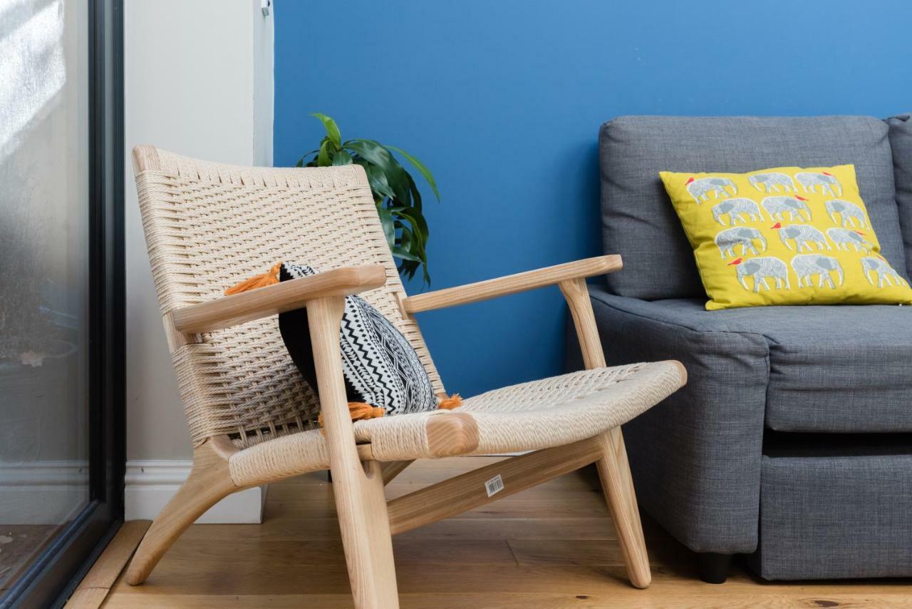 The Navy Court - Scandinavian Inspired 4Bdr Home Oxford Bagian luar foto