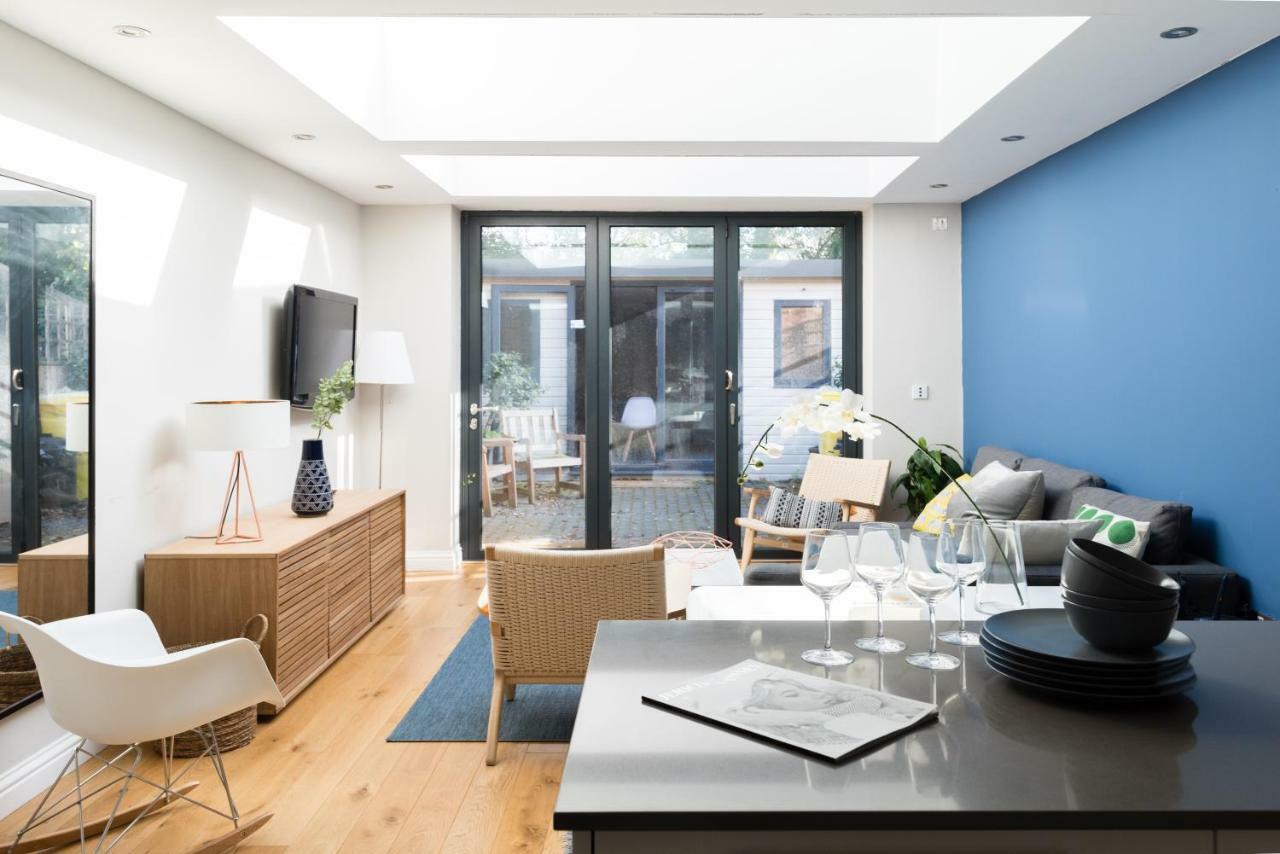 The Navy Court - Scandinavian Inspired 4Bdr Home Oxford Bagian luar foto